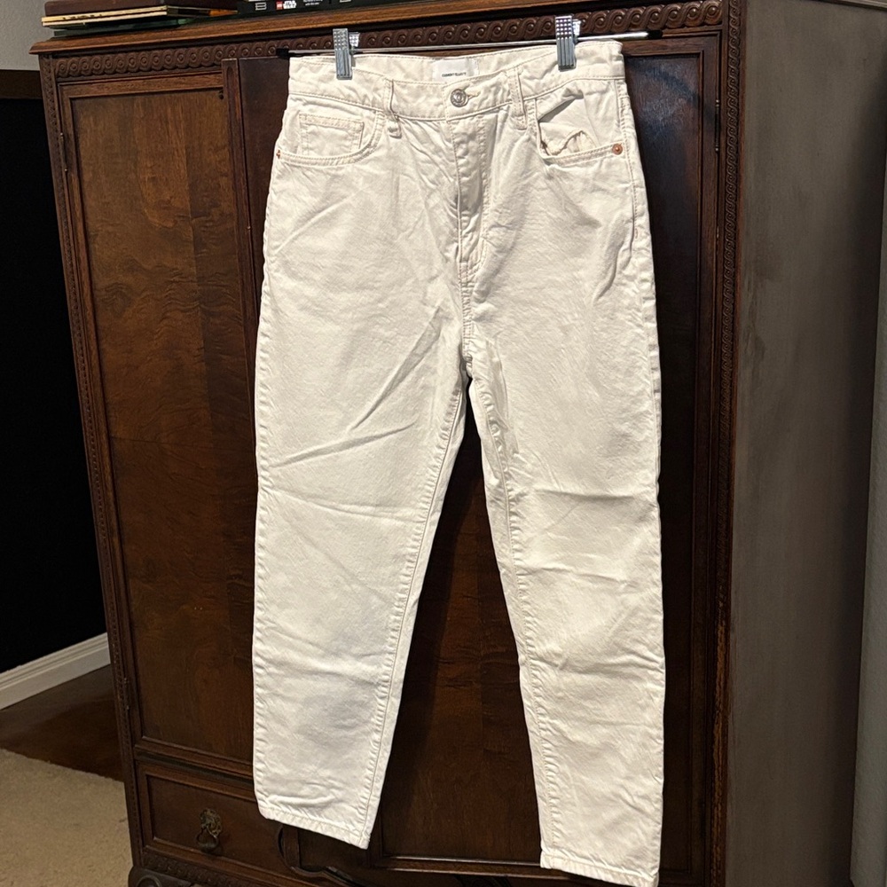 Current/Elliott Cropped White Denim Jeans with Tapered Leg